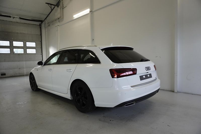 Audi A4 (2016) 2.0 TDI 140kW QUATTRO STRONIC - fotka 6 z 34