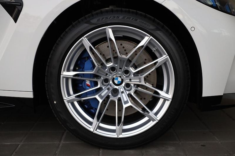 BMW M4 Competition M xDrive - fotka 7 z 19