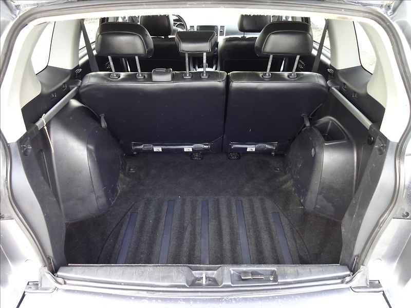 Peugeot 4007 2,2 HDI 115kW 4x4 - fotka 25 z 53