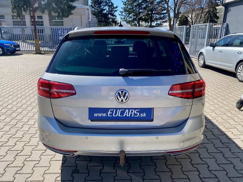 Volkswagen Passat (2015) VW Passat 2.0TDi 176kW 4M - fotka 7 z 14