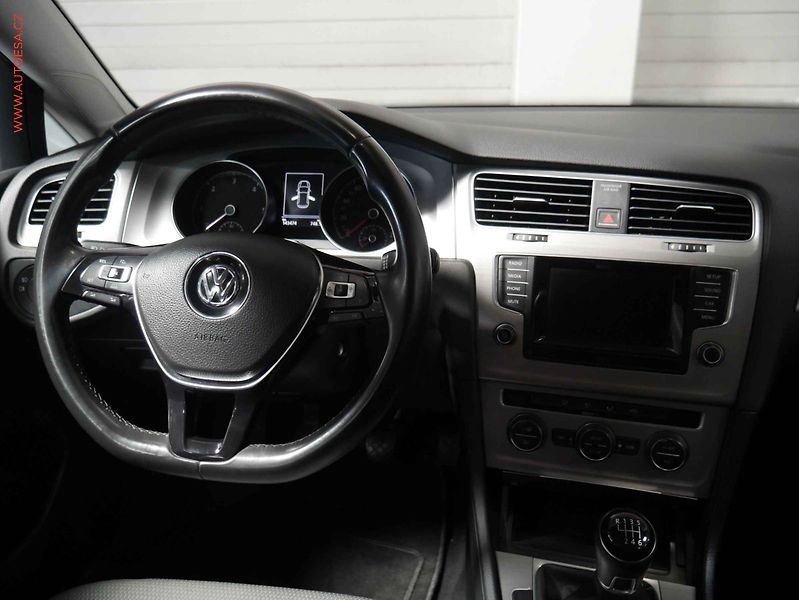 Volkswagen Golf (2014) 2.0 TDi, ČR, AC, tempo - fotka 11 z 19