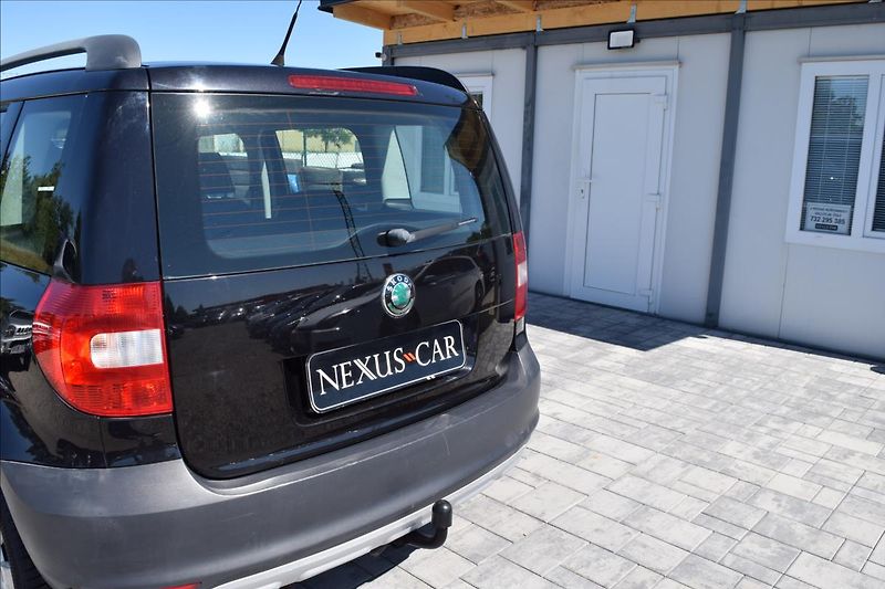 Škoda Yeti 1,2 TSI 77KW NÍZKÉ KM TAŽNÉ - fotka 12 z 47