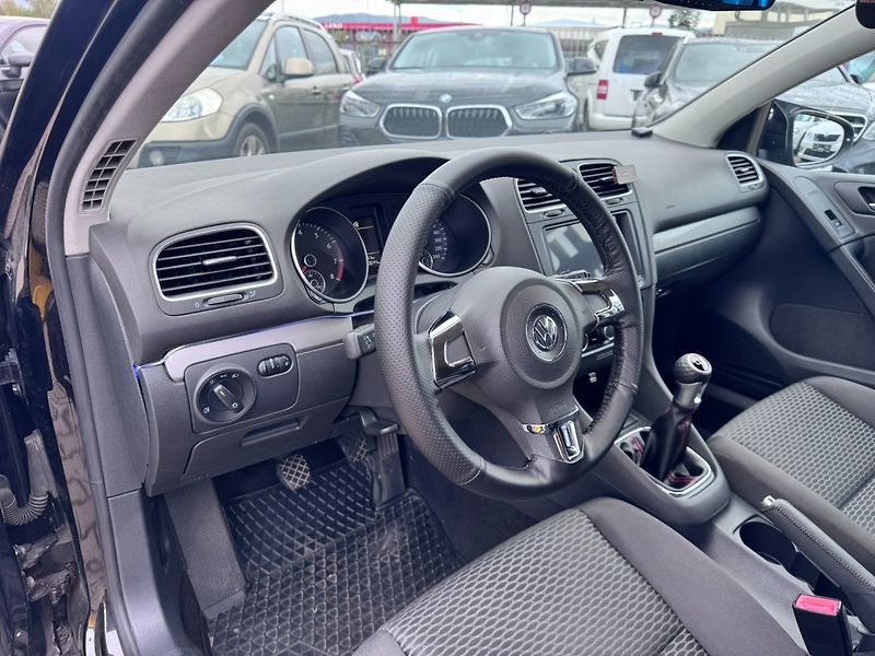 Volkswagen Golf (2009) 1,4i 59 KW BRZDY PNEU LAK - fotka 23 z 50