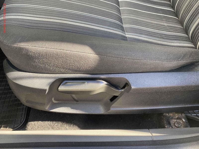 Ford Focus (2009) 1.6 i, AC, park.asist - fotka 14 z 14
