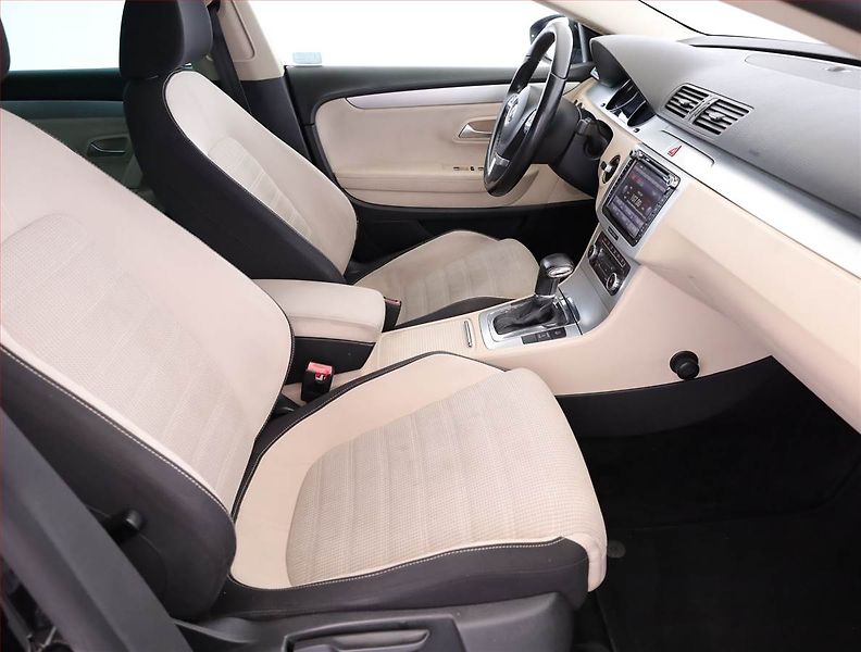 Volkswagen Passat CC (2008) 2.0 TSI, Automat, Serv.kniha - fotka 7 z 15