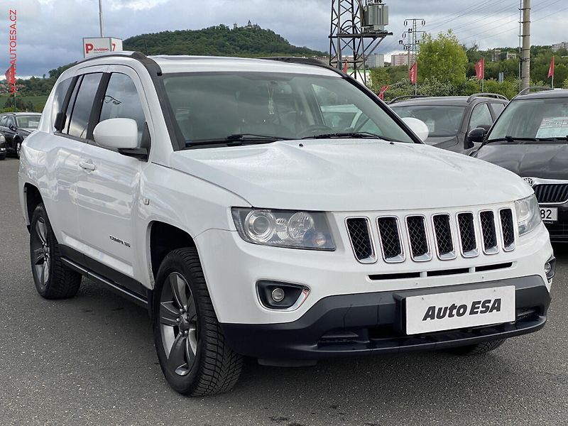 Jeep Compass (2015) 2.2CRD 4x4, ČR, AC, temp - fotografie inzerátu