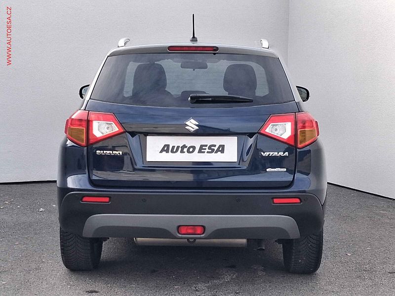 Suzuki Vitara (2018) 1.6 VVT AllGrip, Comfort - fotka 5 z 19