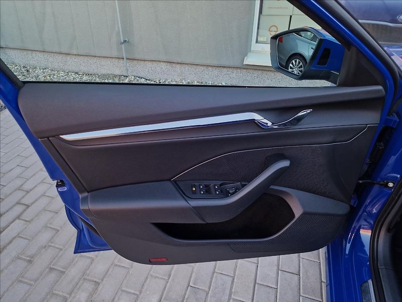 Škoda Octavia 2.0 TDI Style,původ ČR,1.Maj - fotka 39 z 50