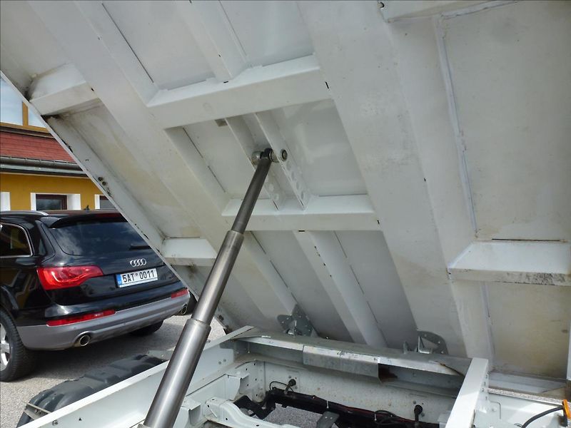 Citroën Jumper 2,2 HDI Sklápěč 7míst - fotka 8 z 30