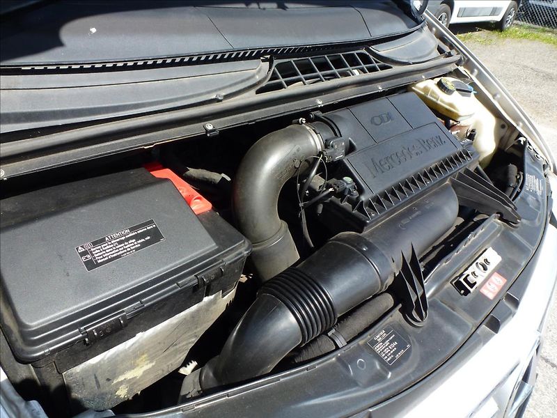 Mercedes-Benz Viano 2,2 DCi 5míst Automat  639 - fotka 39 z 48