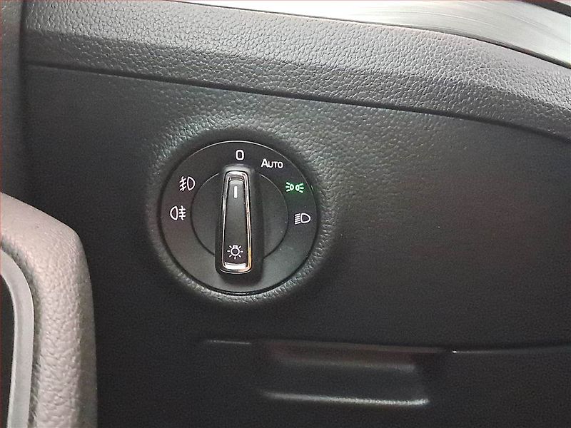 Škoda Superb (2015) Style Plus 1.6 TDI, Automat - fotka 23 z 24