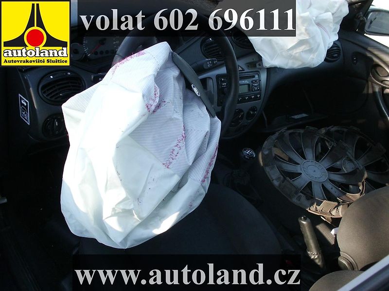 Ford Focus (1999) VOLAT 602 696111 - fotka 5 z 8