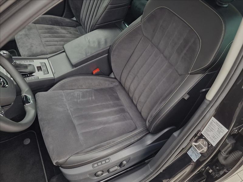 Škoda Superb 2.0TDI 147kW 4x4 DSG Style,ČR - fotka 34 z 50