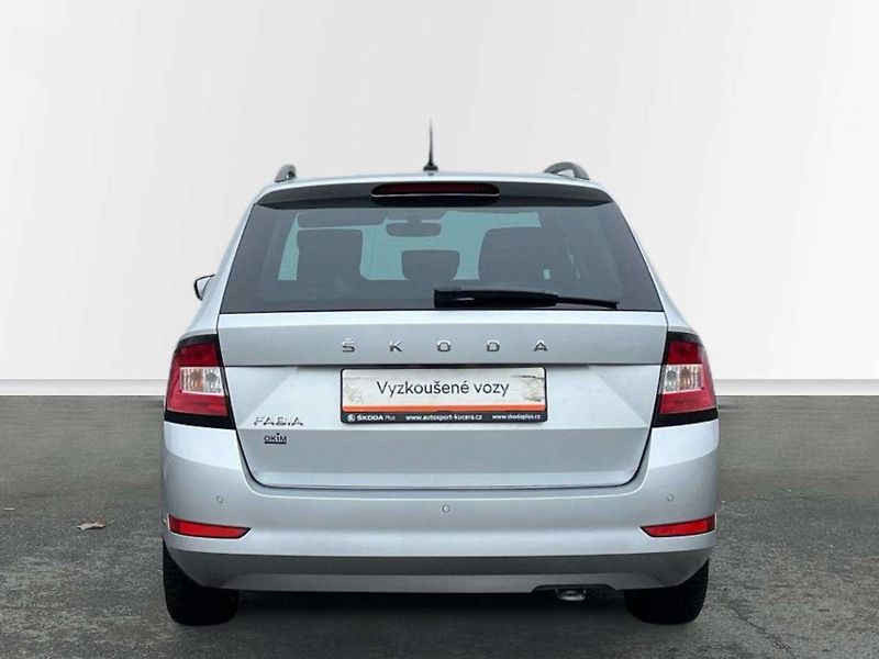 Škoda Fabia (2023) Combi Ambition 1.0 TSI - fotka 6 z 20