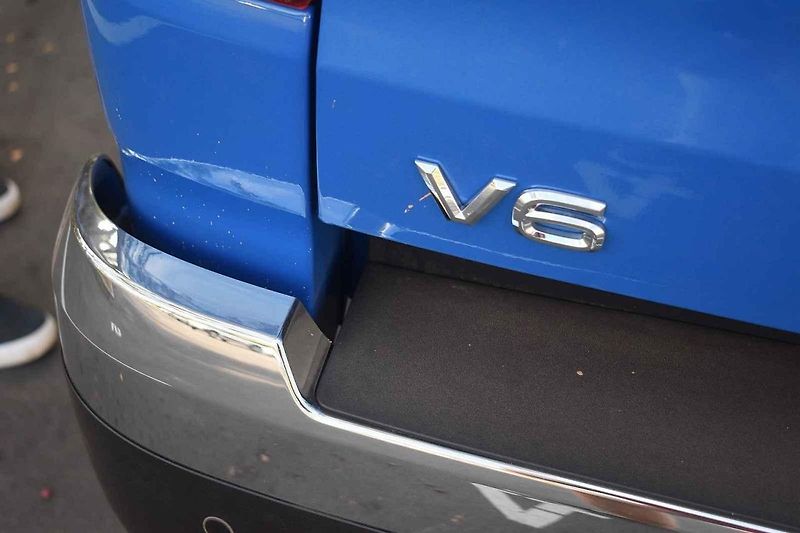 Volkswagen Amarok – s červenými vozy s motorem 2.0 TDI jsme se projeli v jihoafrickém terénu.