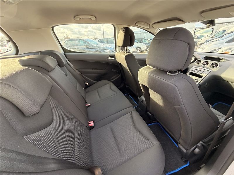 Peugeot 308 1,4 16V KLIMA - fotka 20 z 23