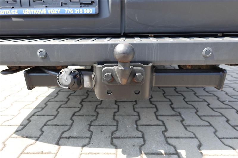 Ford Transit 2,0 TDCi  L2H2 9MÍST BUS KLIMA - fotka 12 z 29