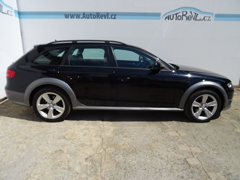 Audi A4 (2012) 2.0TDi,130kW,1maj,s.kni,navi - fotka 5 z 24