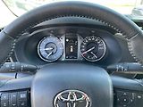 Toyota Hilux 2.8D Executive - náhled 15