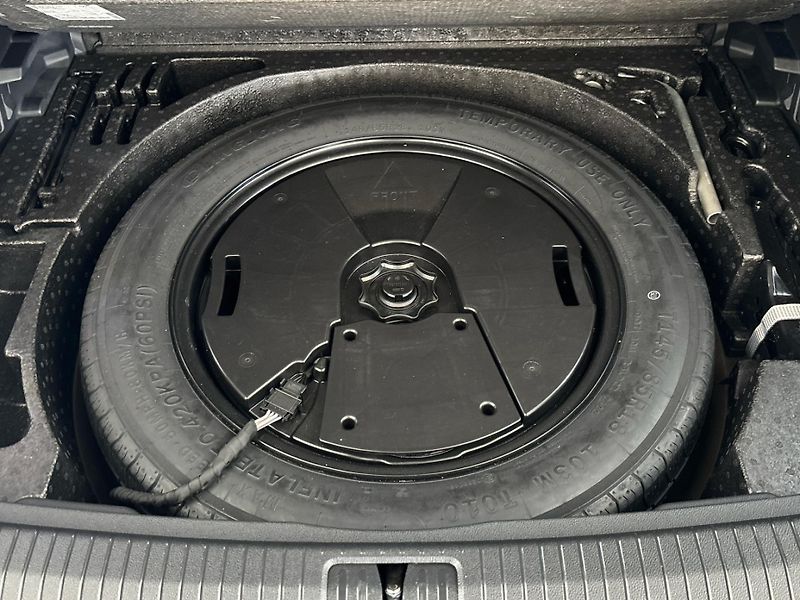 Volkswagen Tiguan Elegance DSG - fotka 28 z 28