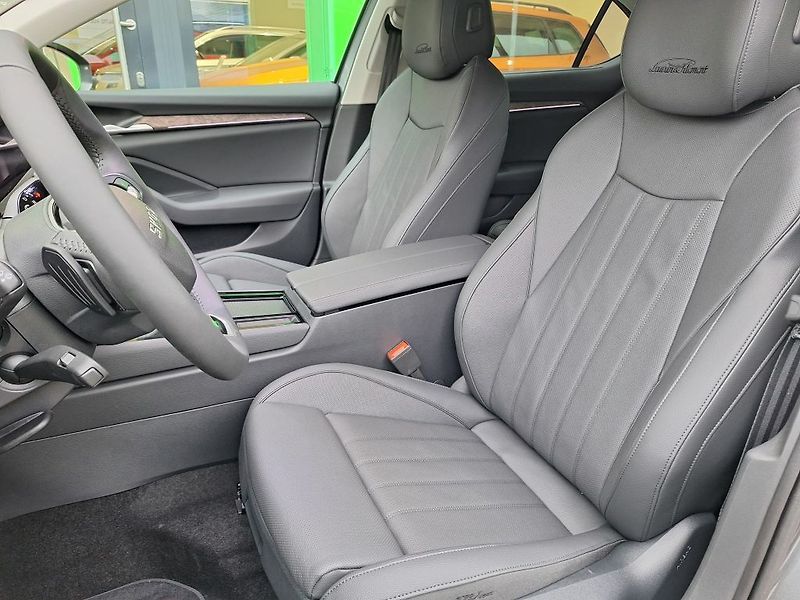 Škoda Superb L&K 2,0TDI 110kW - fotka 10 z 11