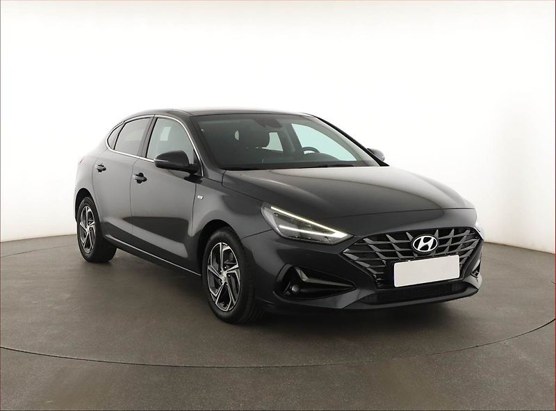 Hyundai i30 (2022) 1.5 T-GDI MHEV, ČR,1.maj - fotografie inzerátu