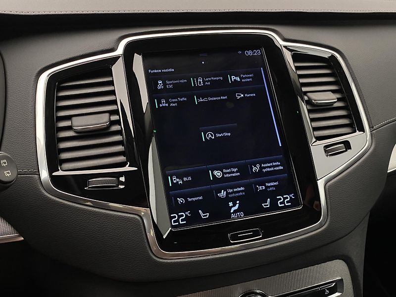 Volvo XC90 T6 AWD INSCRIPTION REZERVACE - fotka 37 z 51