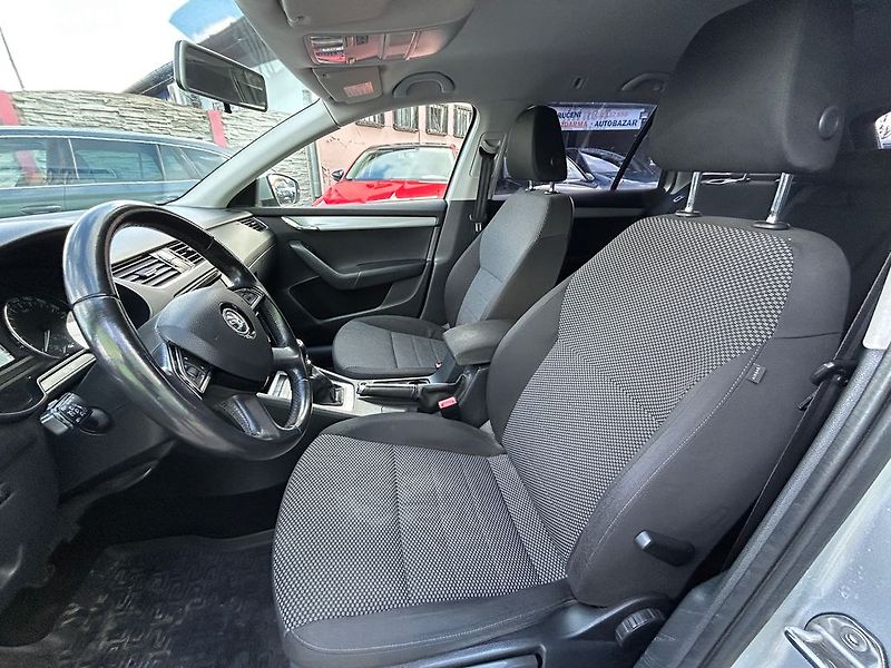 Škoda Octavia (2013) 2.0 TDi 110 KW - fotka 12 z 27