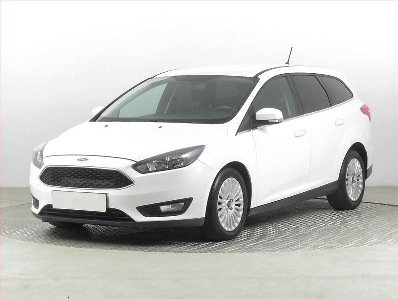 Ford Focus (2018) 2.0 EcoBlue, Automat - fotka 2 z 20