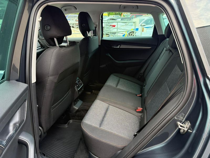 Škoda Karoq Ambition 2.0 TDI 110 kW DSG 4x - fotka 17 z 20