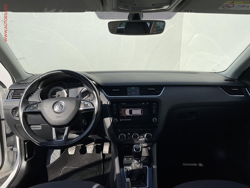 Škoda Octavia (2020) 1.6 TDi, 2.maj,ČR, Style - fotka 8 z 20