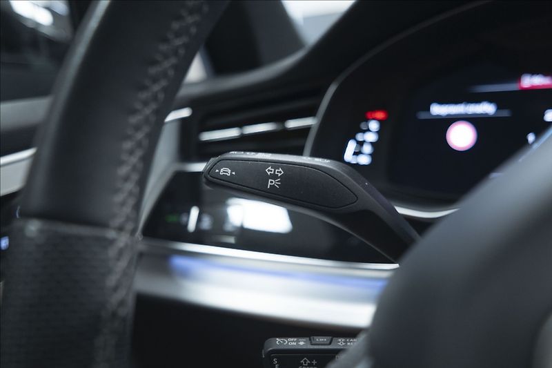 Audi Q7 3,0 TDI QUATTRO S-LINE 1. MAJ - fotka 24 z 51