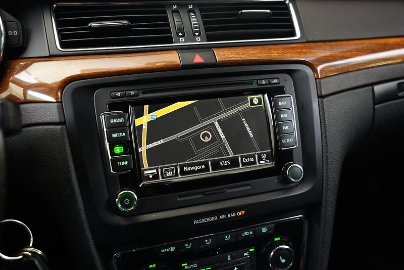 Škoda Superb - fotka 19 z 25