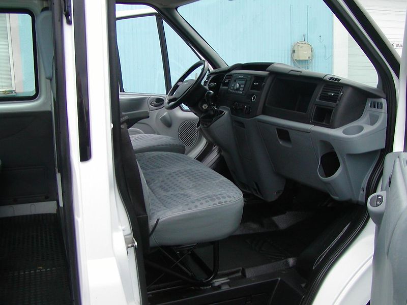 Ford Transit (2011) 2.2TDCi, 6MÍST, 350L,196TIS.KM - fotka 14 z 50