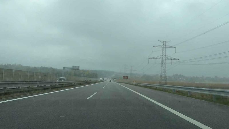 Svižně na D3: řidič ušetří tři minuty. Za deště raději nohu z plynu