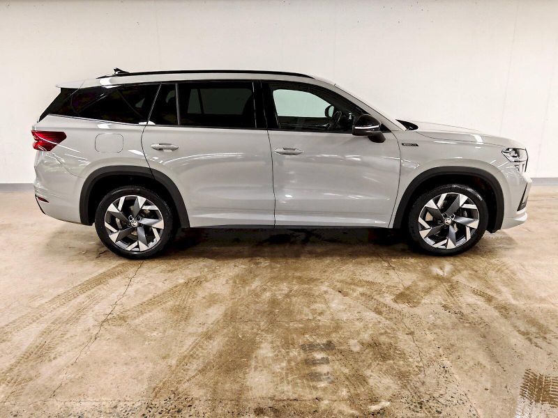 Škoda Kodiaq (2024) 2.0 TDI 142 kW DSG 4x4 Sportli - fotka 24 z 28