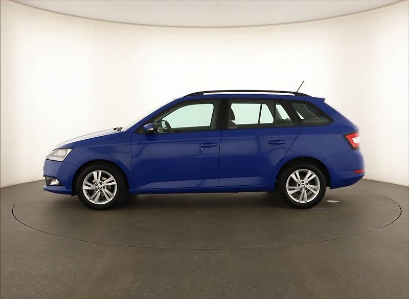 Škoda Fabia (2021) Ambition 1.0 TSI, Serv.kniha - fotka 3 z 14