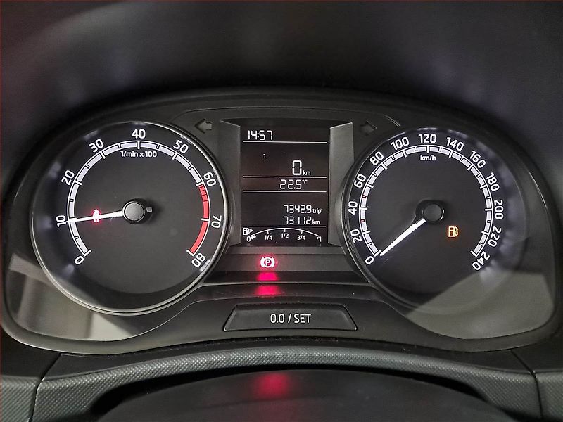 Škoda Fabia (2018) 1.0 TSI - fotka 11 z 15