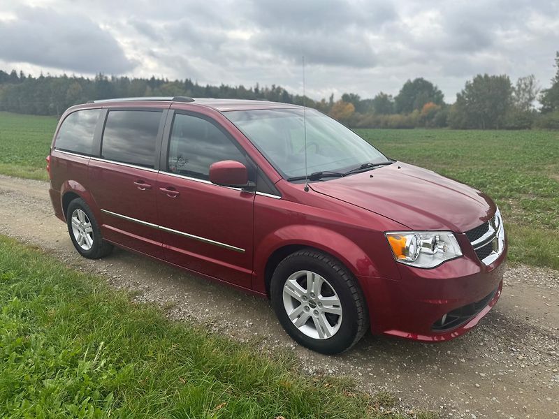 Dodge Grand Caravan (2016) 3.6 V6 SERVISNÍ KNIHA - fotka 3 z 40