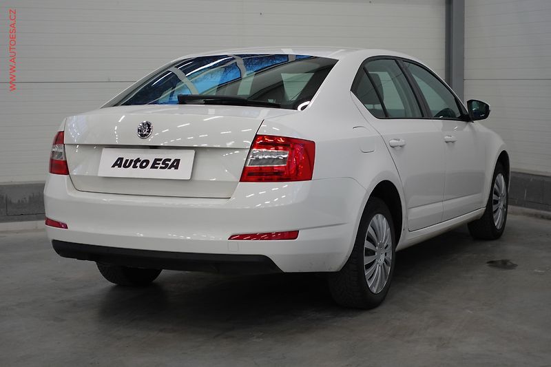 Škoda Octavia (2015) 1.4 TSi, 1.maj,ČR, Fresh, DSG - fotka 4 z 24