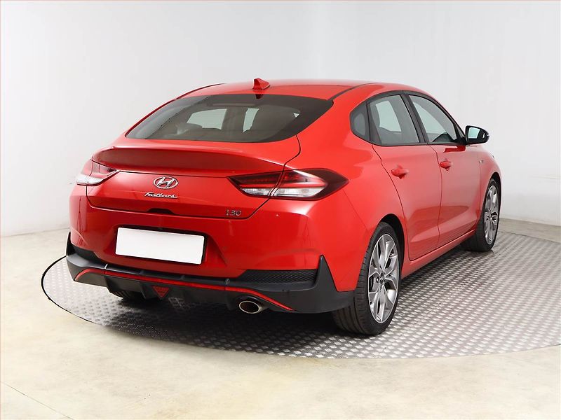 Hyundai i30 (2020) N-Line 1.4 T-GDI, Serv.kniha - fotka 5 z 15