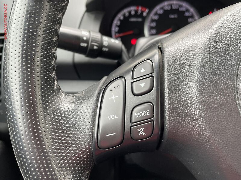 Mazda 5 (2010) 1.8 i, Xenon. výhřev sed - fotka 16 z 21