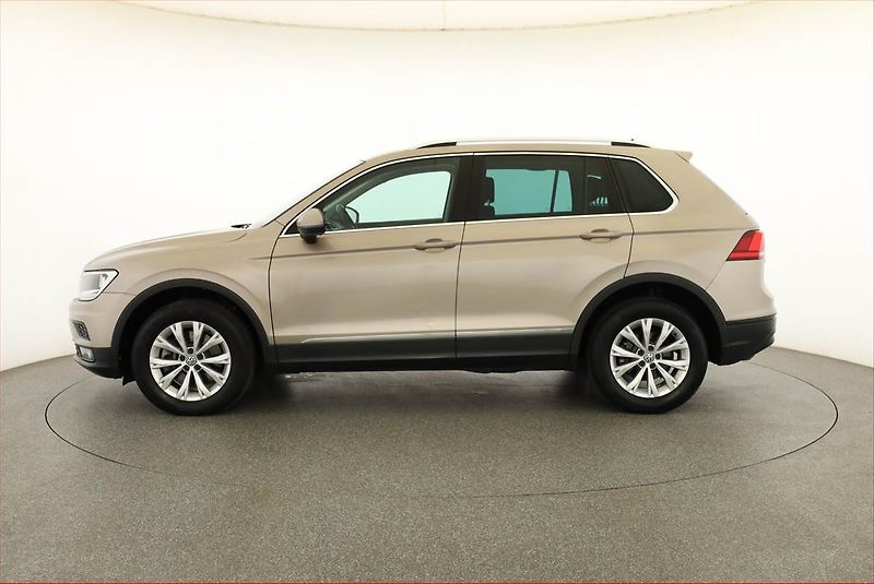Volkswagen Tiguan (2019) Comfortline 2.0 TSI - fotka 3 z 17