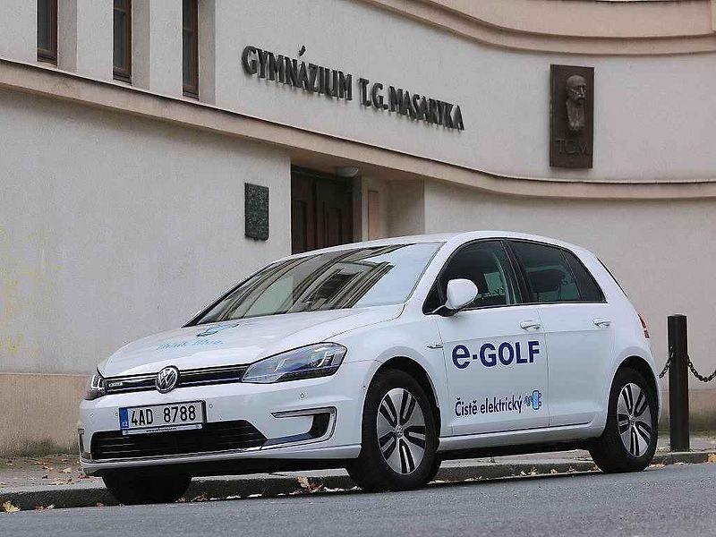 Volkswagen e-up!.