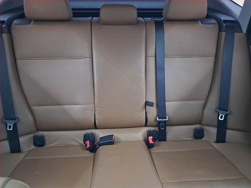 BMW X1 (2012) xDrive23d, 4X4, Automat, Navi - fotka 10 z 20