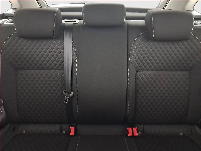 Škoda Rapid (2016) Spaceback 1.2 TSI - fotka 10 z 17