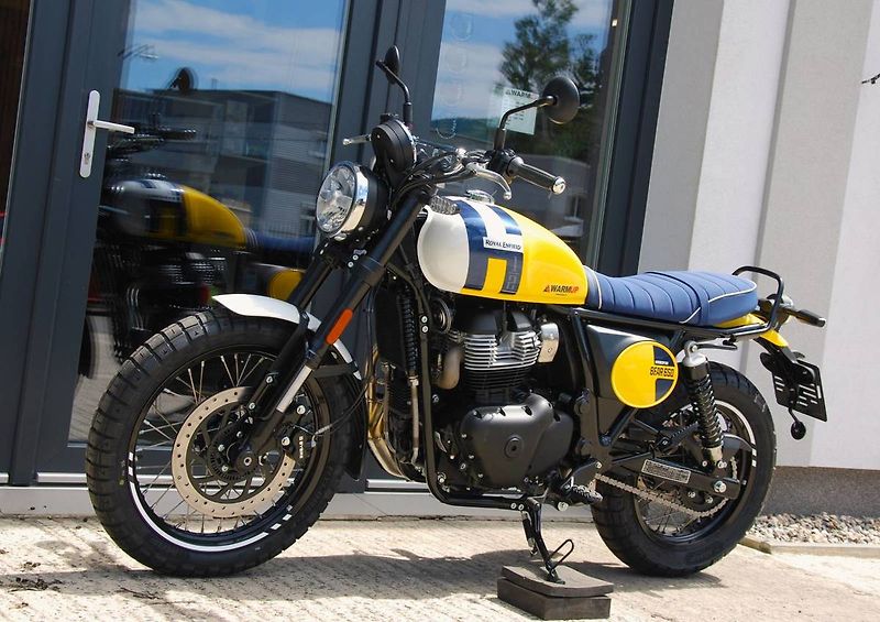 Royal Enfield (2026) Bear 650 WILD HONEY - fotka 4 z 25