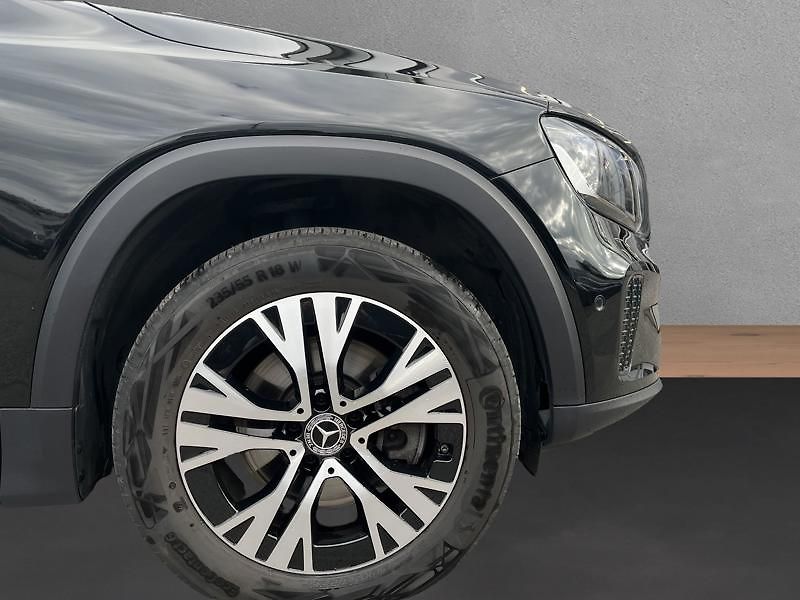 Mercedes-Benz GLB 200 d 4MATIC - fotka 9 z 18