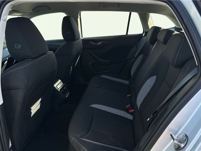 Škoda Scala 1,0 TSI / 85 kW Selection - fotka 12 z 22