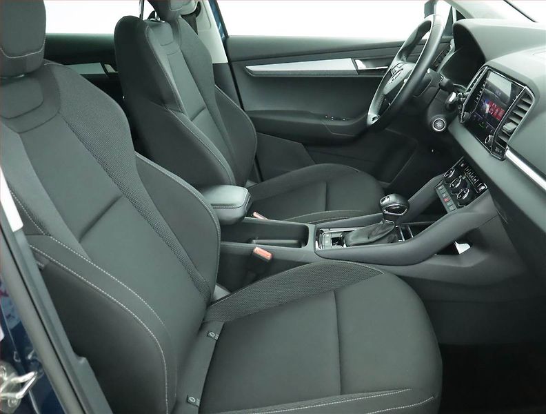 Škoda Karoq (2023) 1.5 TSI - fotka 9 z 23